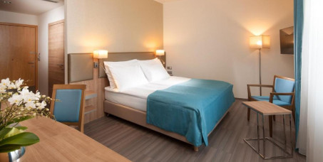 26390 din za dva noćenja sa doručkom za dvoje u standardnoj dvokrevetnoj sobi u Holiday Inn Prague Congress Centru u Pragu!