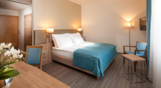 26390 din za dva noćenja sa doručkom za dvoje u standardnoj dvokrevetnoj sobi u Holiday Inn Prague Congress Centru u Pragu!