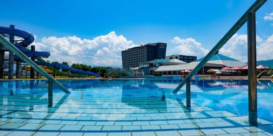 3900 din za ostvarivanje popusta na 2 noćenja sa doručkom za dve osobe i jedno dete do 6 godina + korišćenje spa & wellnessa u hotelu HILLS 5* u Sarajevu za 236€!