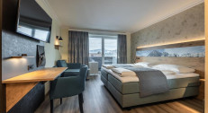 24990 din za dva noćenja sa doručkom za dvoje u standardnoj dvokrevetnoj sobi u hotelu Fischer u Tirolu!