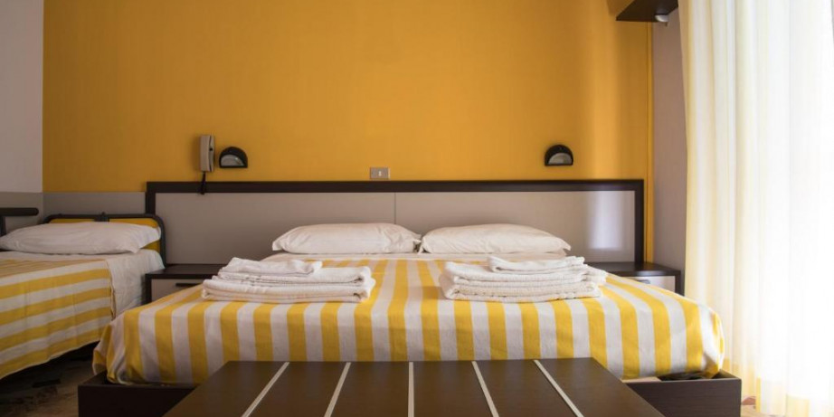 41650 din za pet noćenja sa doručkom za dvoje u standardnoj dvokrevetnoj sobi u hotelu M ...