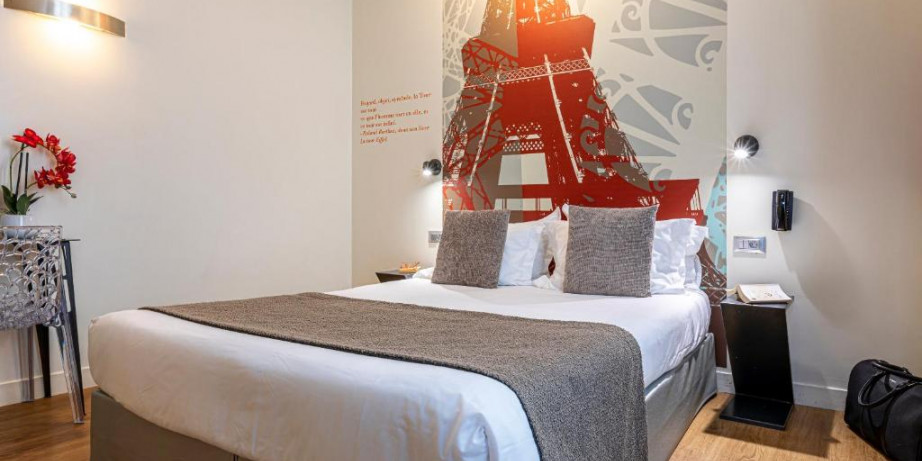 26940 din za dva noćenja sa doručkom za dvoje u dvokrevetnoj sobi u hotelu Alpha Paris Eiffel u Parizu!