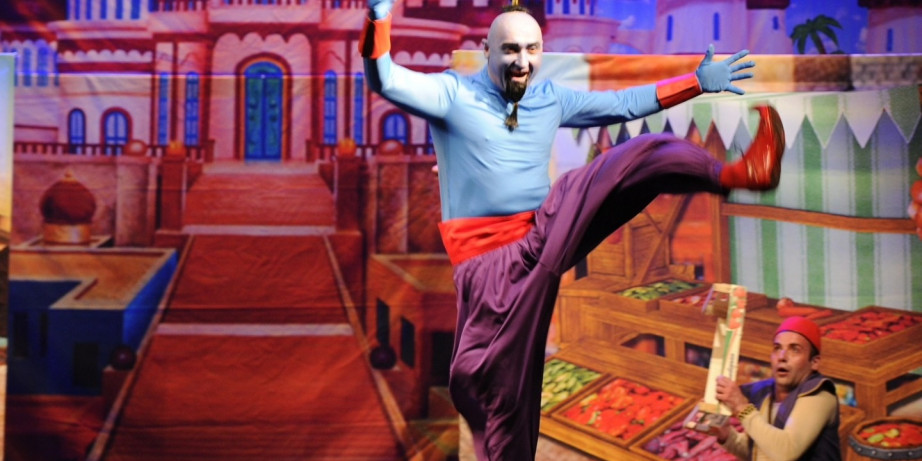 350 din za kartu za dečiju predstavu "Aladin i šašava lampa" na Sceni za decu Akademije 28 ...