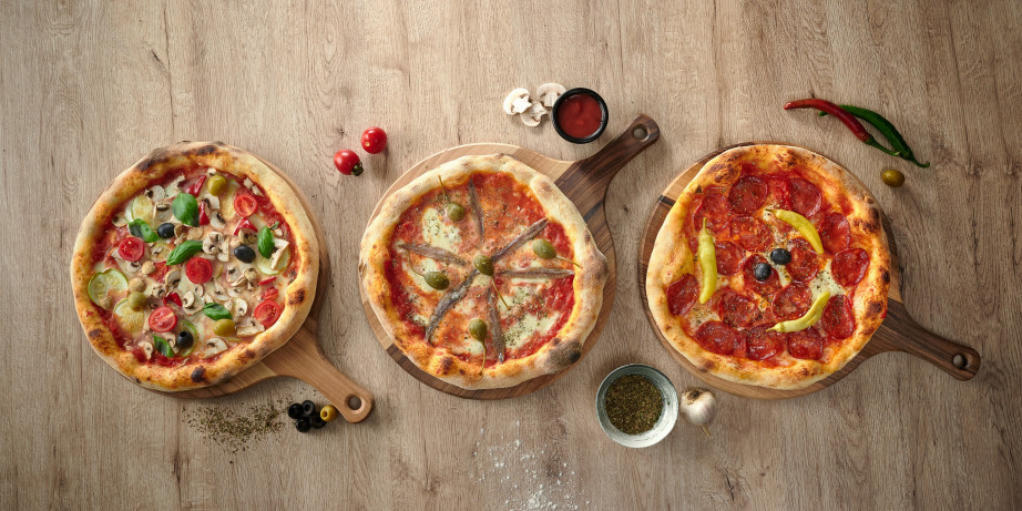 1095 din za dve pizze 32cm po izboru: Margarita,Capricciossa,Peperoni,Quattro stagione na ...