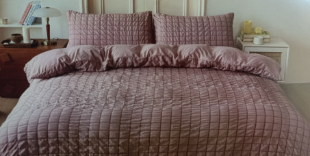 2790 din za posteljinu za francuski ležaj (čar&scaron;av, jorganska navlaka i dve jastučnice)!