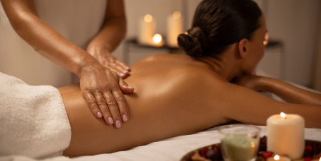 3290 din za Body Reset opu&scaron;tajući tretman tela uljem lavande (75 min) u salonu QUINCE na Zvezdari!