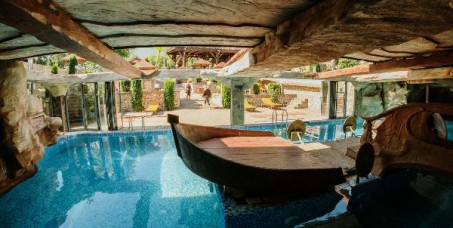 22120 din za 3 + 1 noć gratis za dve osobe sa doručkom u standardnoj dvokrevetnoj sobi + kori&scaron;ćenje bazena u etno hotelu Bala&scaron;ević na Rtnju tokom Sretenja!