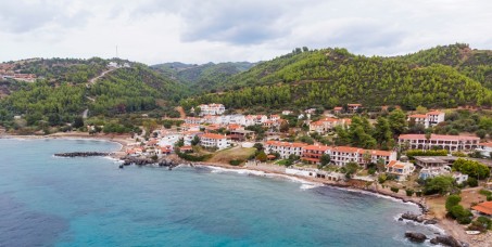 1700 din za ostvarivanje popusta na letovanje u Lutri 20.08. (10 noćenja + prevoz) od 220€!
