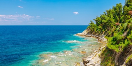 890 din za popust na letovanje na TASOSU   (10 noćenja + prevoz + trajekt) od 116&euro;! Termin od 28.05. do 07.06.