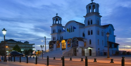 890 din za  popust na letovanje u Paraliji  (10 noćenja+prevoz) od 112€! Termin od 03.06. do 13.06.2026.