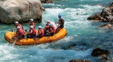 890 din za popust na rafting Tarom: dva noćenja sa doručkom u standardnim drvenim bungalovima u kampu HIGHLANDER u Foči za 70&euro;!