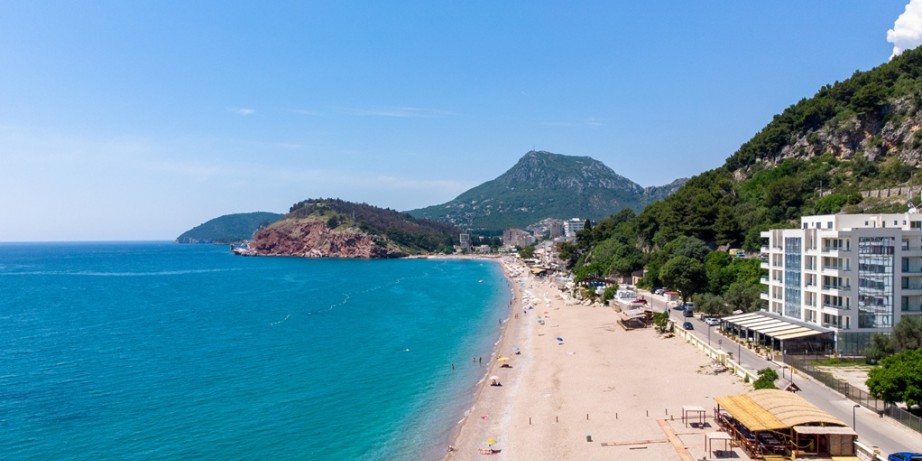 1390 din za kupon za popust na 4 puna pansiona (4 noćenja + doručak,ručak i večera u Konobi Akustik) u vili Angelo Custode u Sutomoru za 140€!