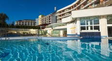 5750 din za popust na dva noćenja sa doručkom za dve osobe u standard sobi (radnim danima) + kori&scaron;ćenje termalnog parka Terme 3000 i wellness centra u hotelu LIVADA 5* u Moravskim Toplicama za 279&euro;!