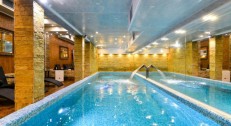 18213 din za noćenje sa polupansionom za dve osobe + vino + kori&scaron;ćenje bazena, đakuzija i saune u hotelu PREMIER PREZIDENT 5* u Sremskim Karlovcima!