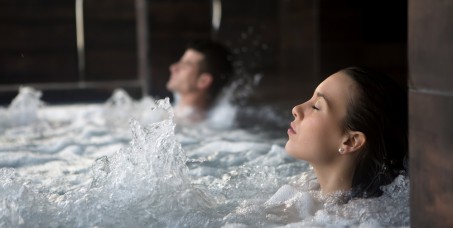 7500 din za premium spa paket u trajanju od 2h: sauna +  bazen + relax masaža celog tela + čaj ili kafa  u ABRAKADABRA SPA centru!