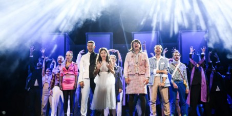 640 din za kartu za mjuzikl "Pogledaj dom svoj anđele" (po pesmama Riblje čorbe) u Teatru Odeon 15.10.2026. u 19.30h!